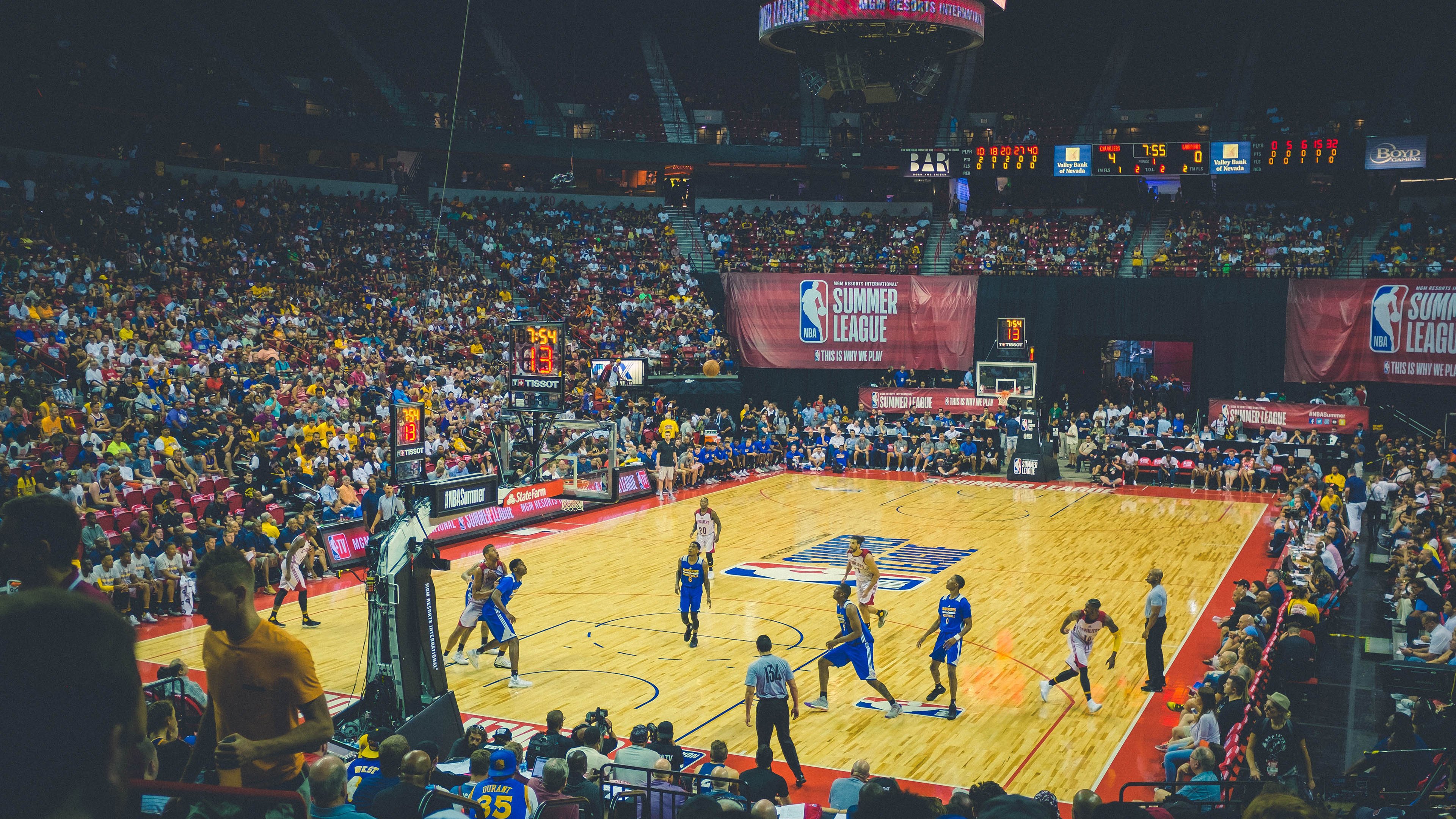 阿拉巴斯特罗士气高昂，客场有望逆袭，阿特巴拉河